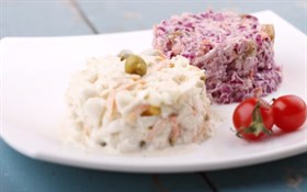 کلم برگ سفید،کلم برگ قرمز،کالباس،نخود فرنگی،هویج،خیارشور